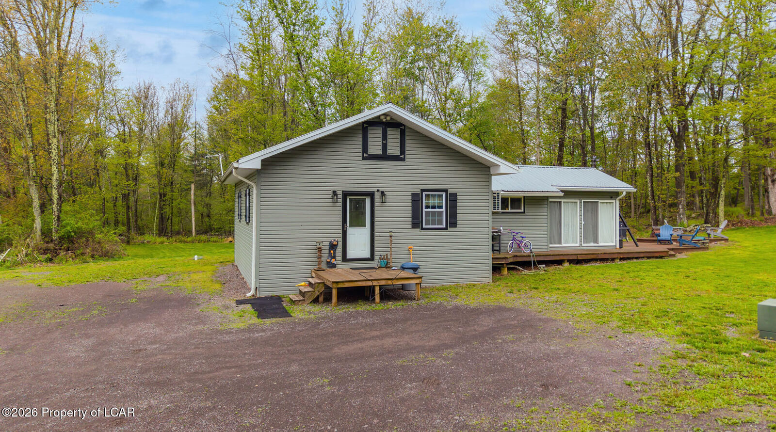 Property Photo:  1425 Meeker Road  PA 18612 