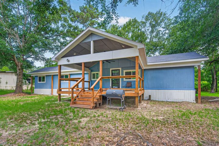 Property Photo:  127 Pine Wood  TX 75862 