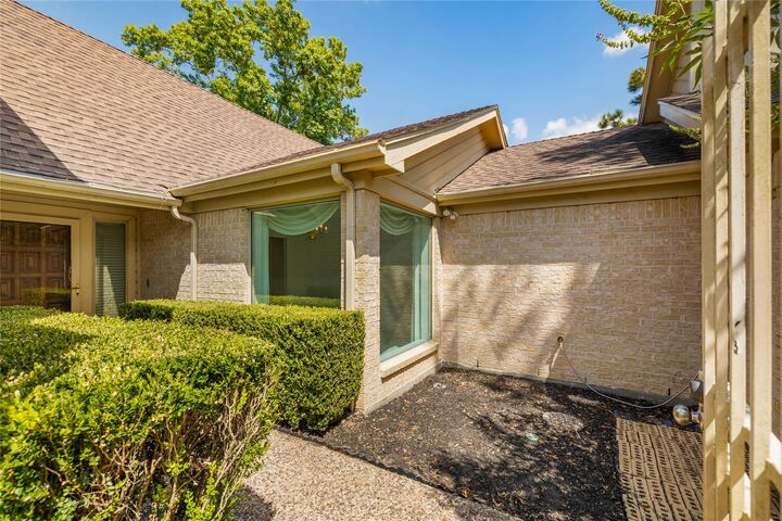 Property Photo: 18202 Widcombe Drive TX 77084