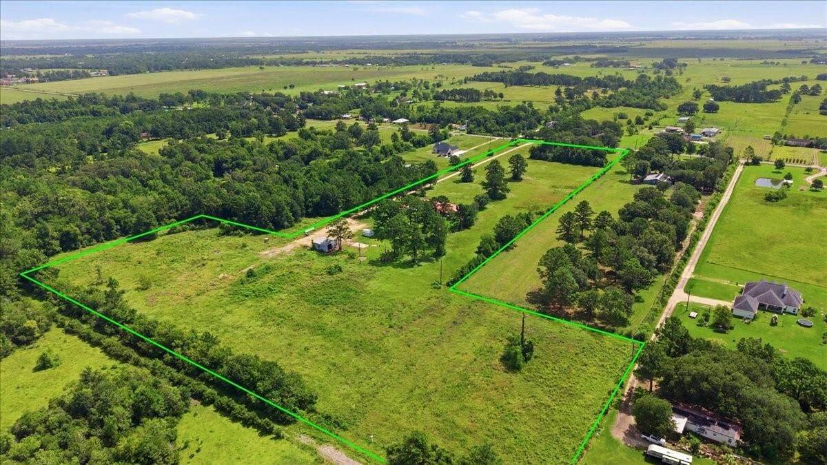 Property Photo:  13480 Craigen Road  TX 77705 