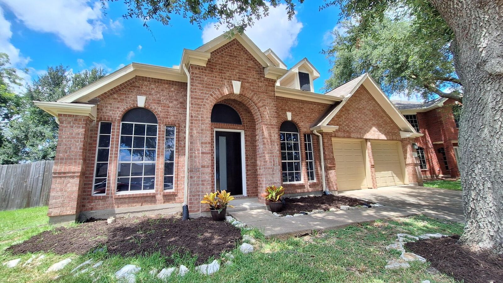 Property Photo:  17122 Canterbury Green Court  TX 77498 