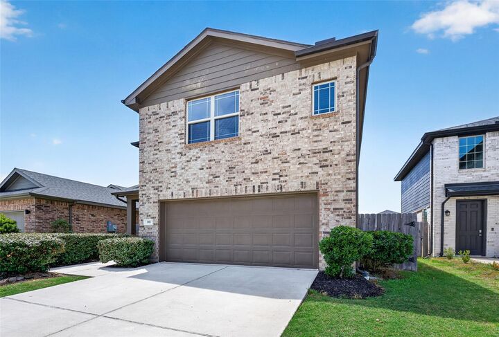 Property Photo:  187 Lucky Manor Lane  TX 77571 