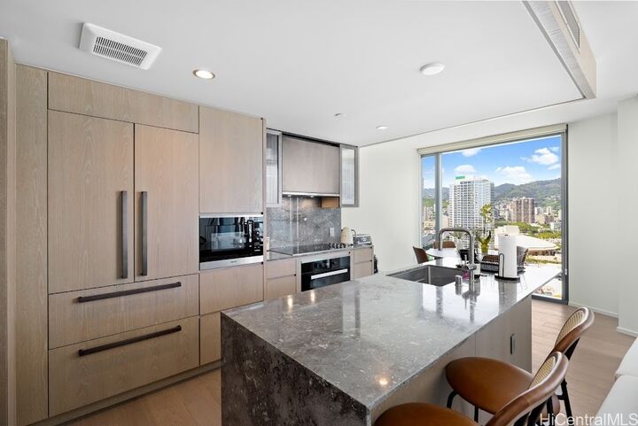 Property Photo: 1000 Auahi Street 2210 HI 96814