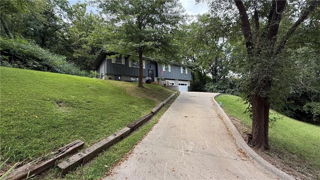 Property Photo: 1602 Westwood Drive KS 66048