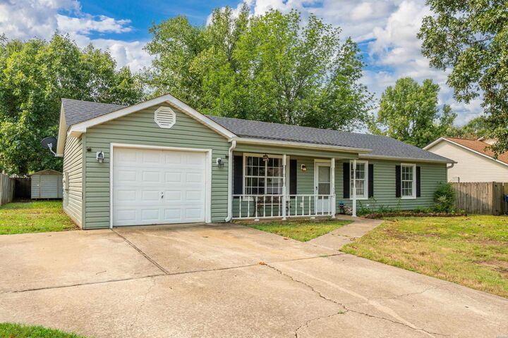 Property Photo:  307 Ray Street  AR 72023 