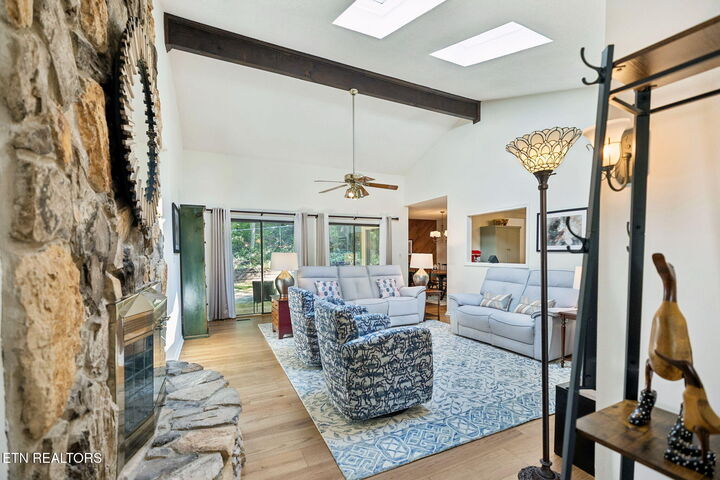 Property Photo: 10033 Bluegrass Rd TN 37922