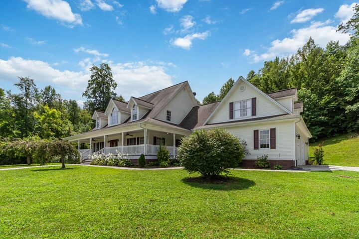 Property Photo:  143 Valley Drive  KY 40943 