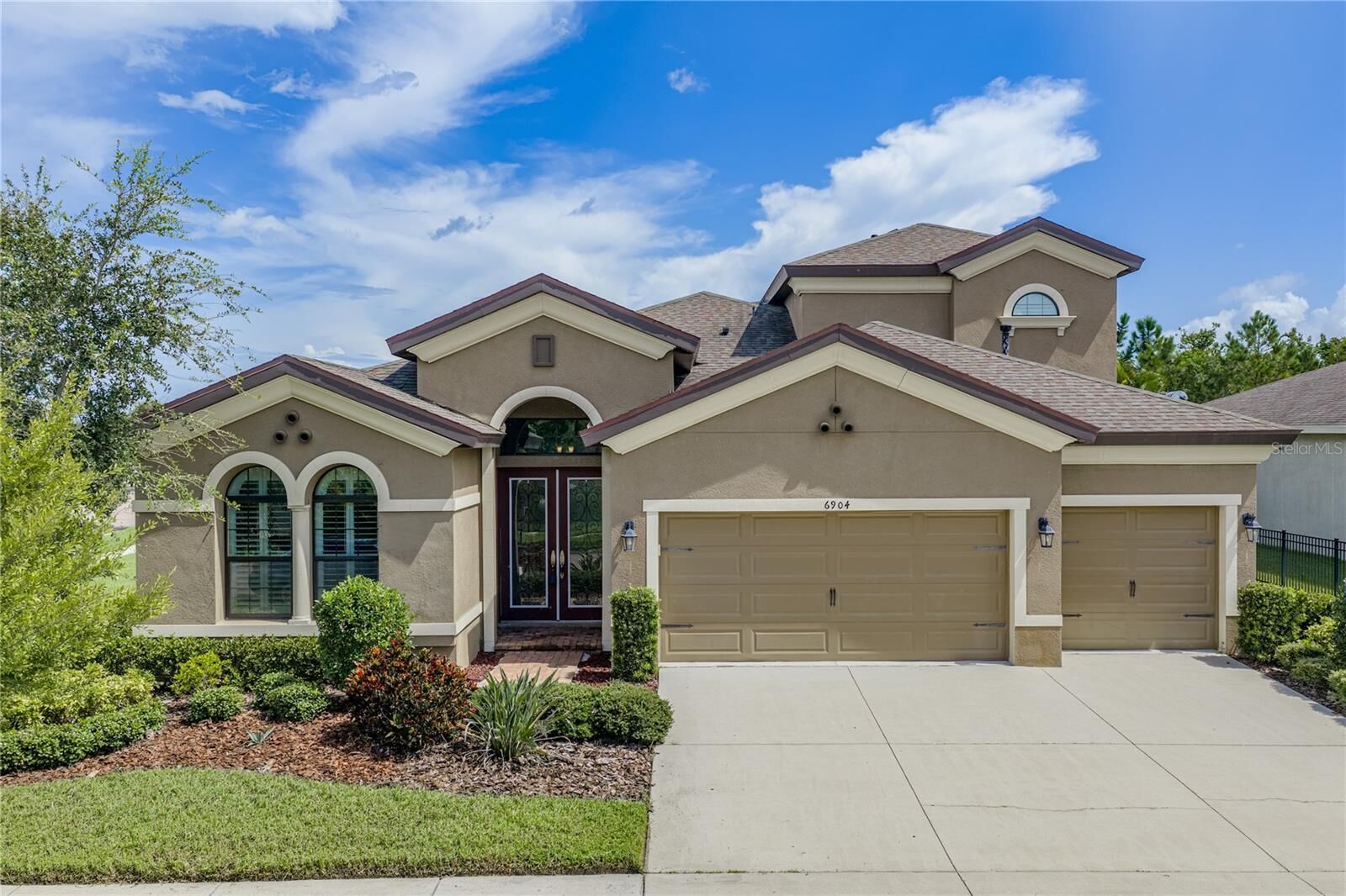 Property Photo:  6904 Ebb Tide Avenue  FL 33572 