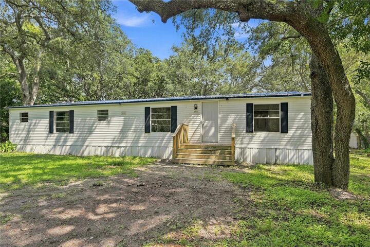 Property Photo:  34921 Emily Drive  FL 33523 