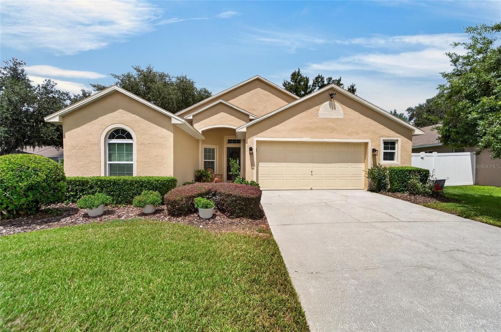 Property Photo: 3132 Beaver Pond Trail FL 33596