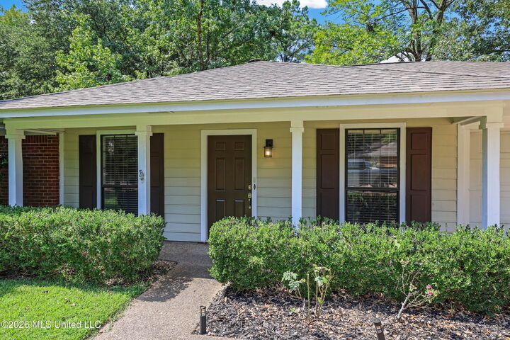 Property Photo: 95 Twin Oaks Drive MS 39110