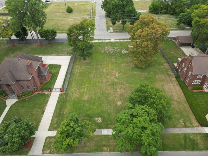 Property Photo: 2969 Seminole Street MI 48214-1857