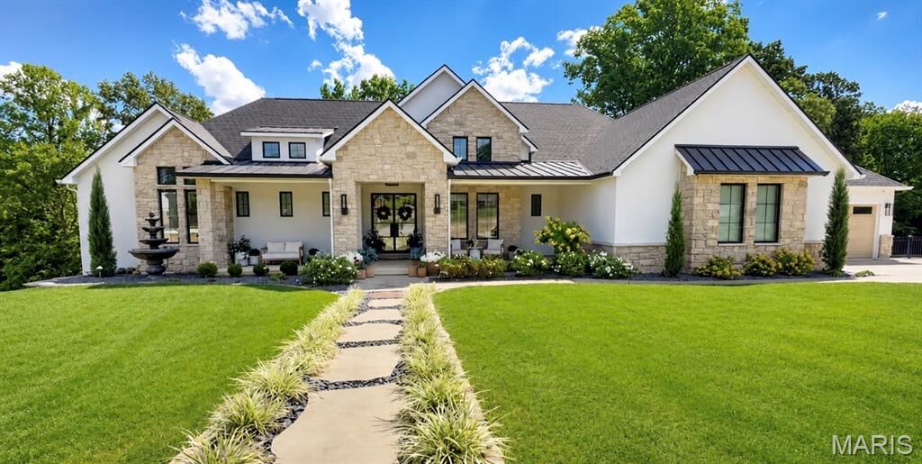 Property Photo: 142 Kingfisher Court MO 63701