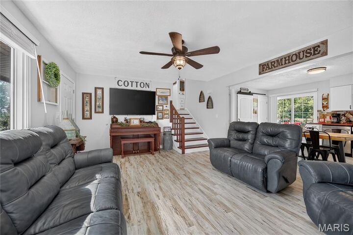 Property Photo: 29223 Pacific Drive MO 65536