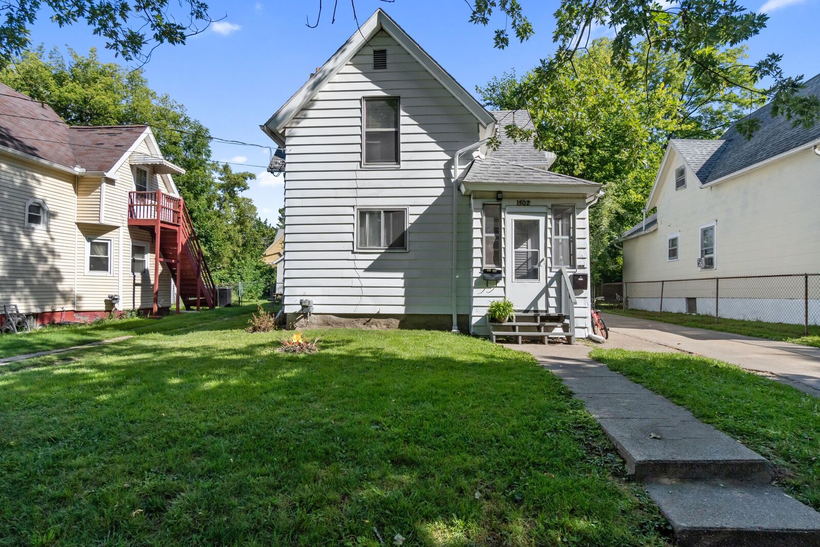 Property Photo:  1502 Chapin Street  MI 49203 