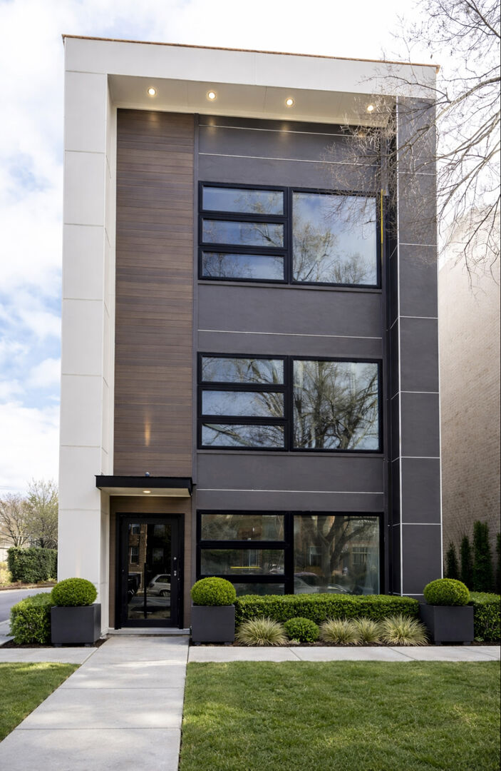 Property Photo: 5637 S Prairie Avenue 3 IL 60637