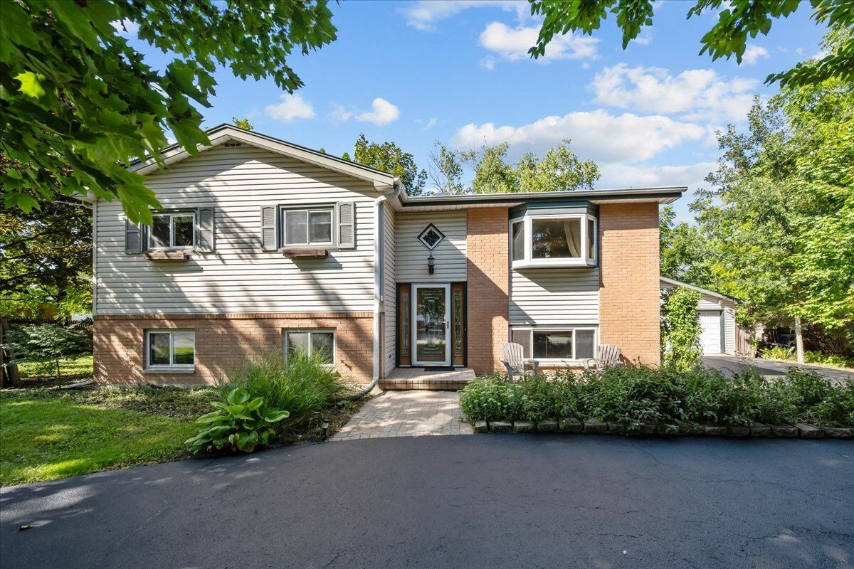 Property Photo: 711 Quassey Avenue IL 60044
