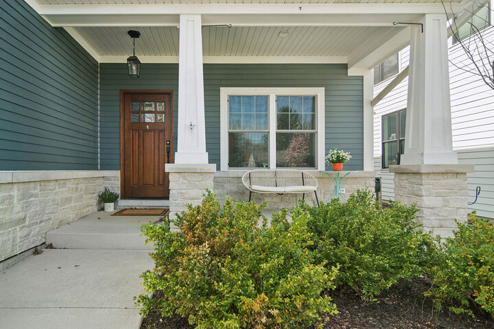 Property Photo: 302 N Elm Street IL 60056