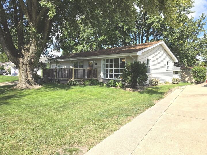 Property Photo: 1524 Julie Drive IL 61701