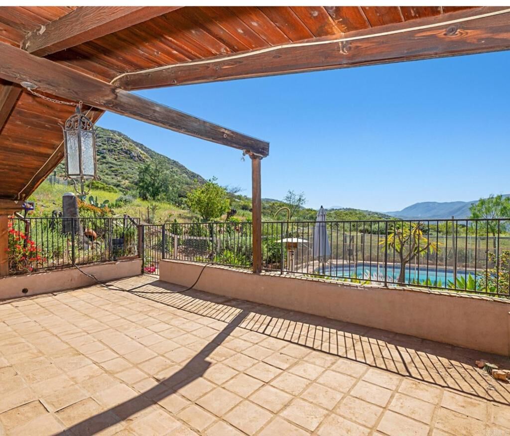Property Photo:  3333 Suncrest  CA 92021 