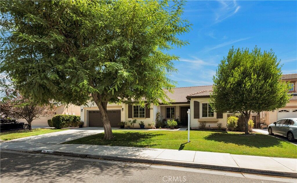 Property Photo:  26673 N Fork  CA 92586 