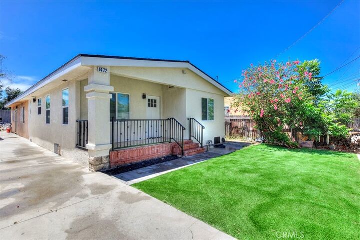 Property Photo:  1474 E 110th  CA 90059 