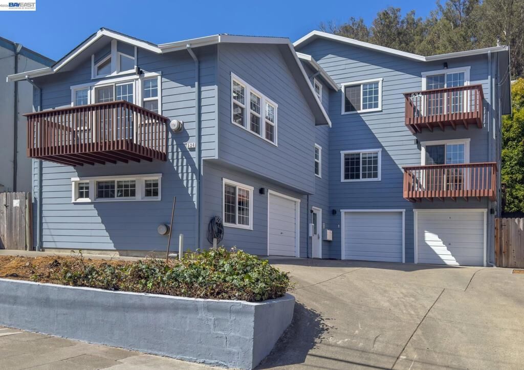 Property Photo:  534 Adams St  CA 94706 