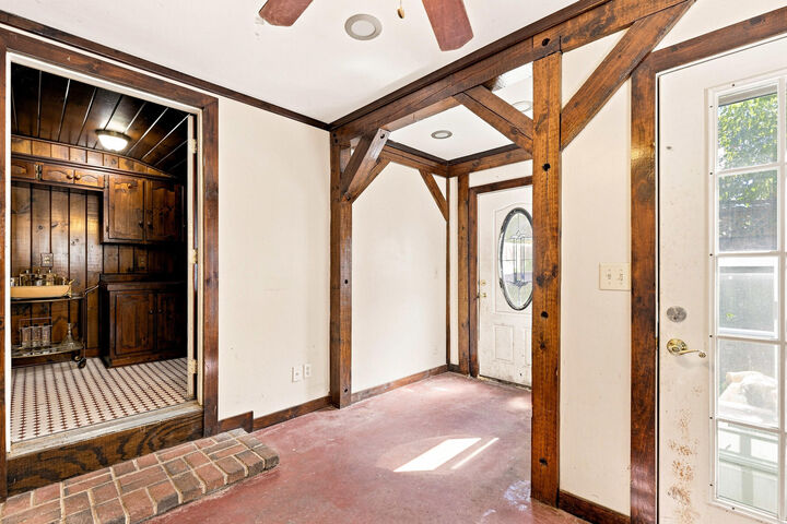 Property Photo: 7 Pioneer Avenue ME 04073