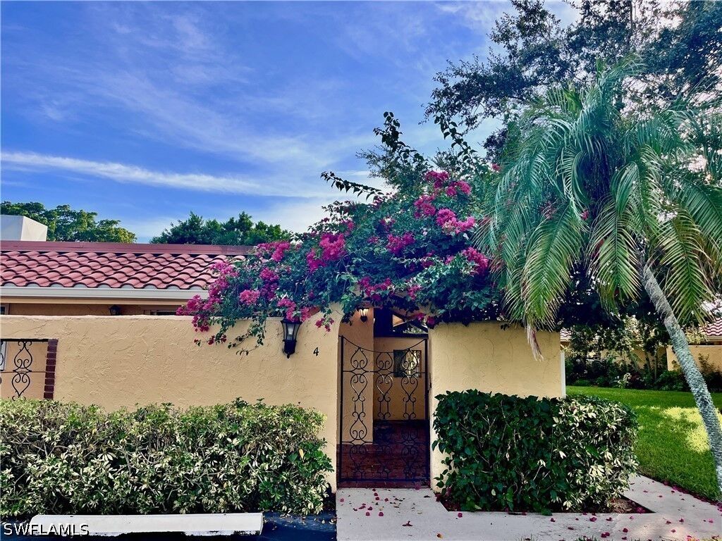 Property Photo:  186 Harrison Road H4  FL 34112 