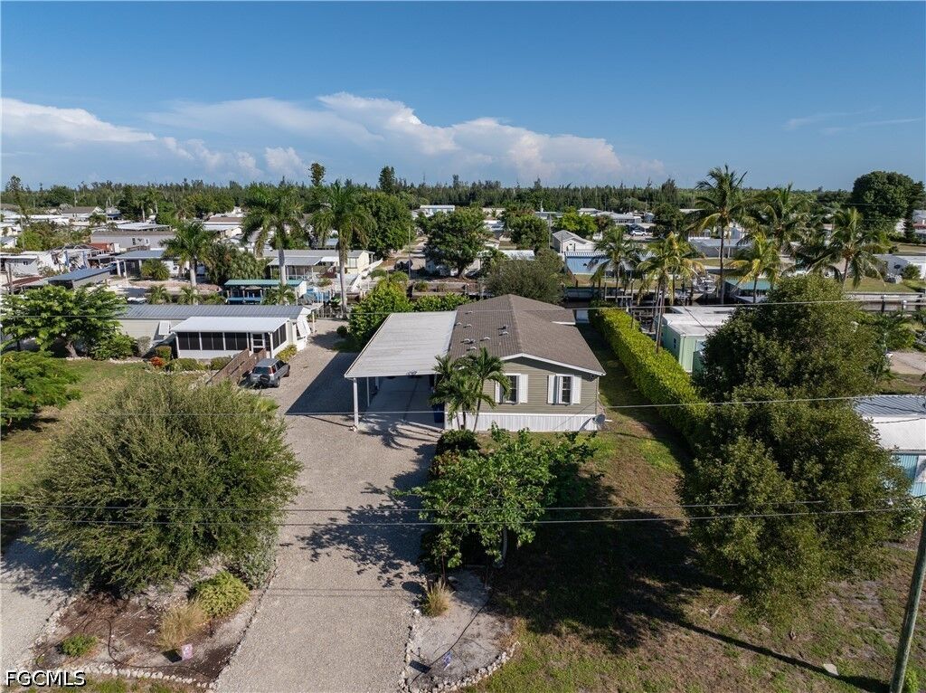 Property Photo:  4826 Sandpiper Drive SW  FL 33956 