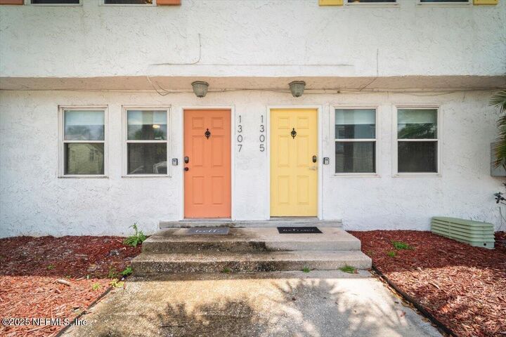 Property Photo:  1305 2nd Street N  FL 32250 