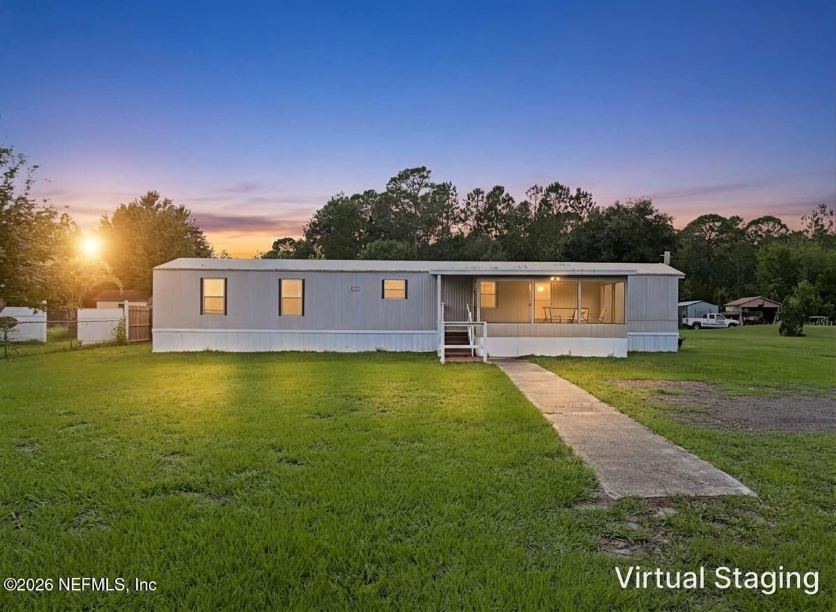 Property Photo:  11824 Faye Road  FL 32063 