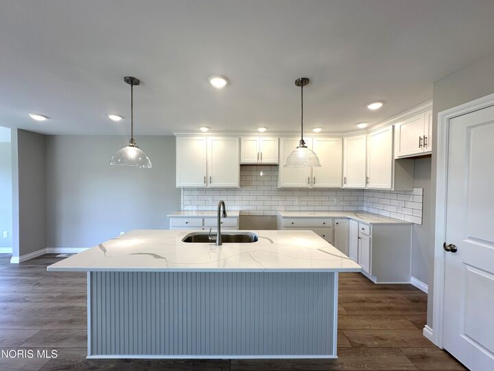 Property Photo:  15128 Sugar Maple Drive  OH 43551 