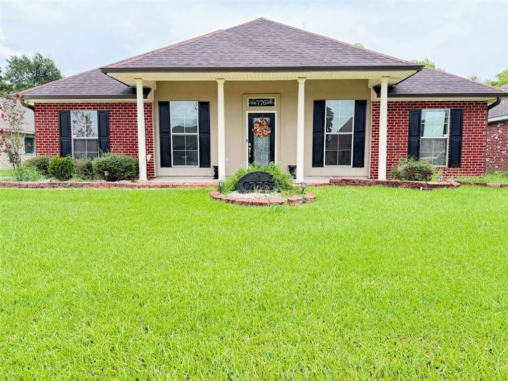 Property Photo:  776 Emma Drive  LA 70084 