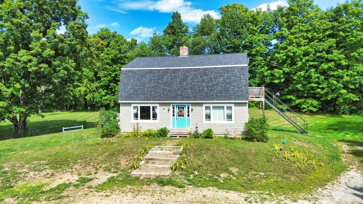 Property Photo: 7 Applecrest Lane NH 03216