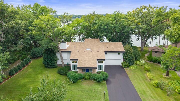Property Photo:  5605 Evergreen Lane N  MN 55442 