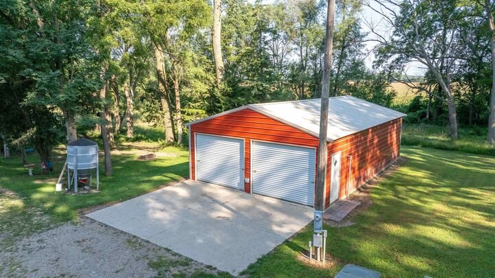 Property Photo:  2527 Morgan Trail  IA 51004 