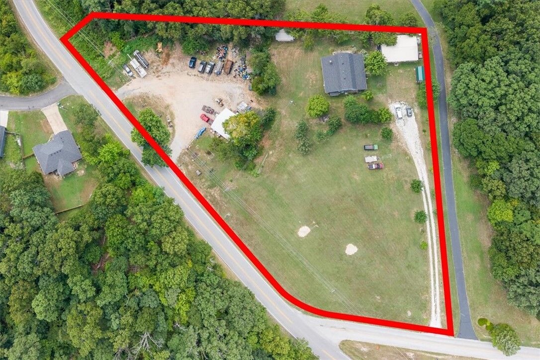Property Photo:  14172 Dartmoor Drive  AR 72712 