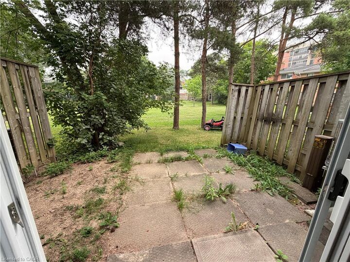 Property Photo:  276 Westcourt Place  ON N2L 2R7 