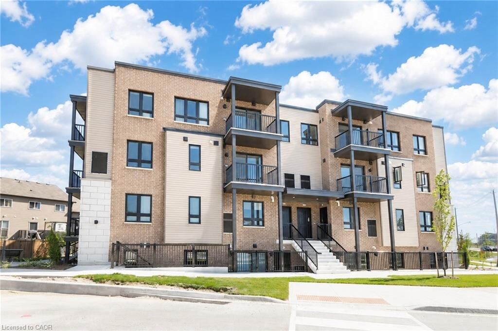 Property Photo: 1331 Countrystone Drive B3 ON N2N 3S4
