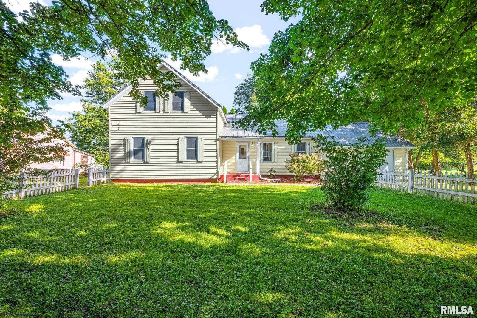 Property Photo: 508 W Elm Street IL 61491