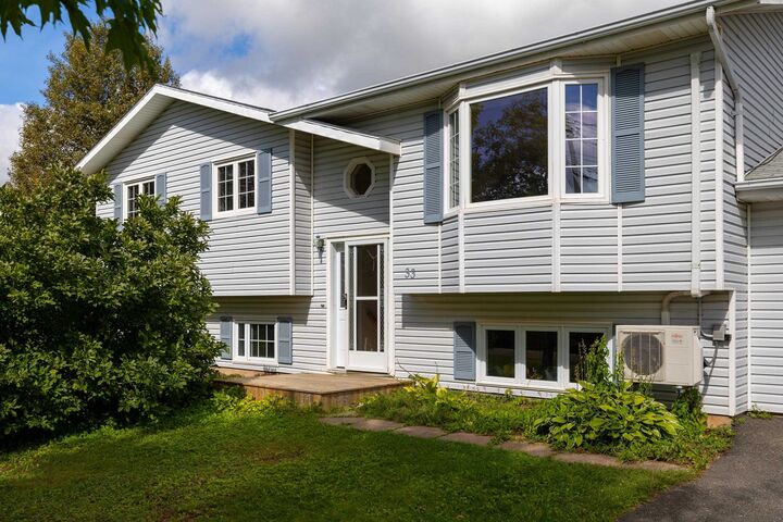 Property Photo: 33 Amanda Drive PE C1C 0A1