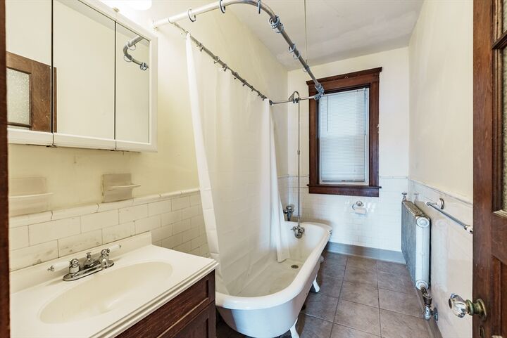Property Photo: 39 O'Connor Ave 2R MA 01040