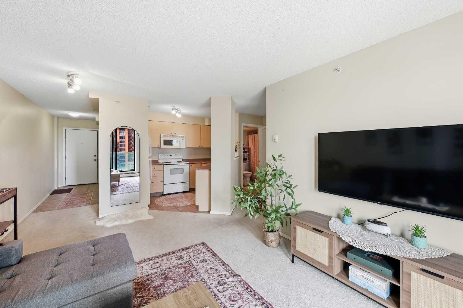 Property Photo:  1111 6 Avenue SW 1407  AB T2P 5M5 