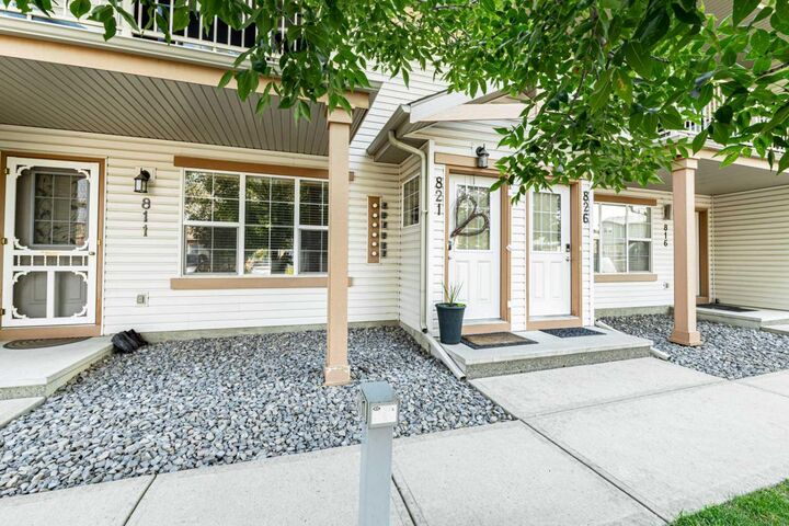 Property Photo: 31 Jamieson Avenue 821 AB T4P 0H9