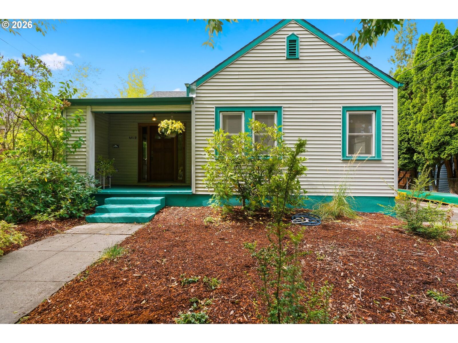 Property Photo: 6519 N Wilbur Ave OR 97217