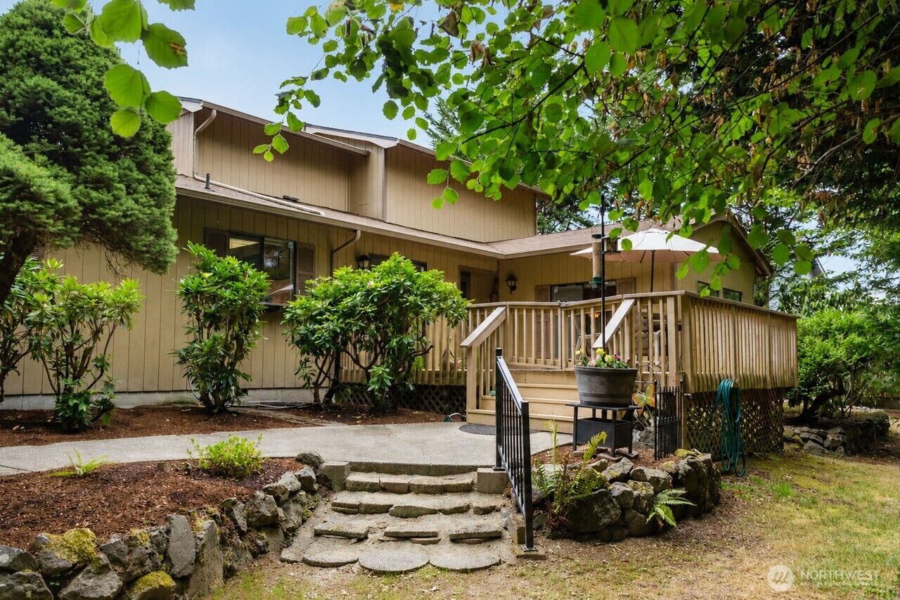 Property Photo:  9215  96th Street NW  WA 98332 