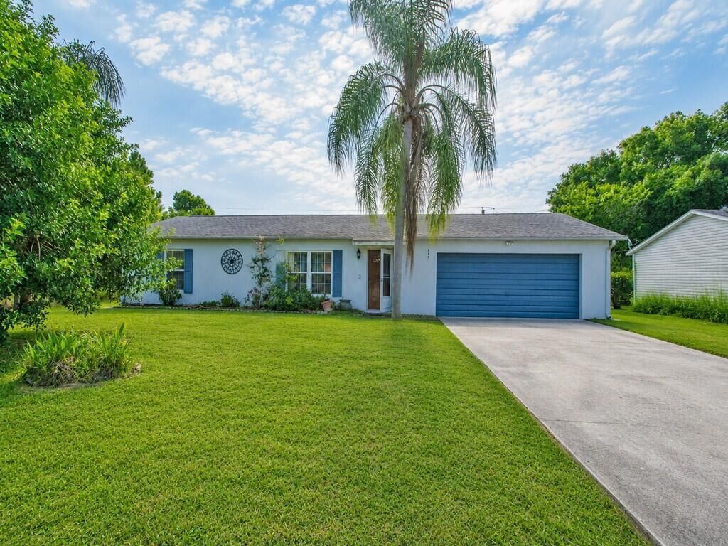 Property Photo:  689 Caballero Avenue SE  FL 32909 