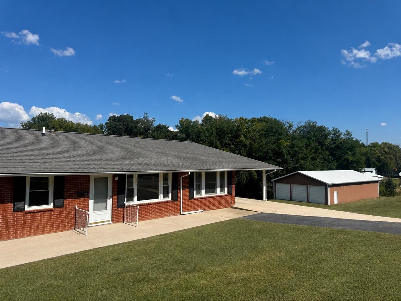 Property Photo:  401 Tutt Street  KY 42728 