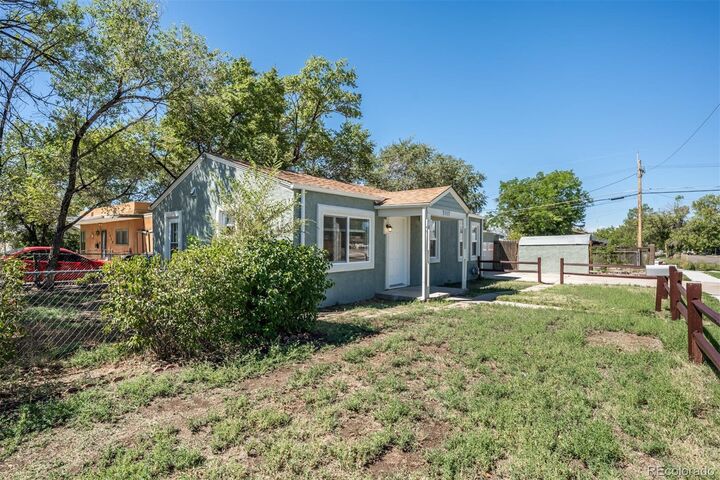 Property Photo: 2102 W 29th Street CO 81008